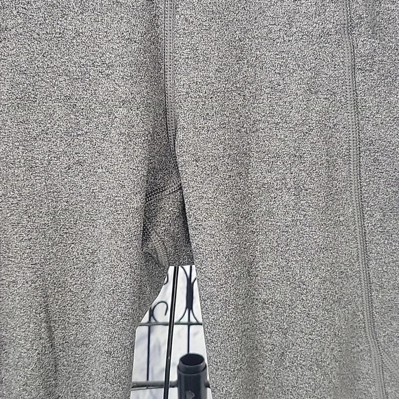 ATHLETA Stash Pocket Salutation Gray Leggings XS - Picture 3 of 9